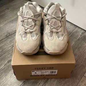 Yeezy adidas 500 womens size 5 blush